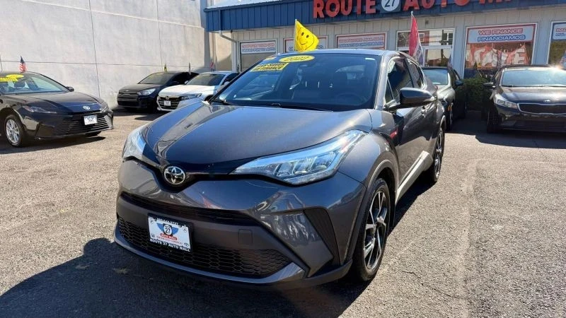 2022 Toyota C-HR - Image 4 of 12
