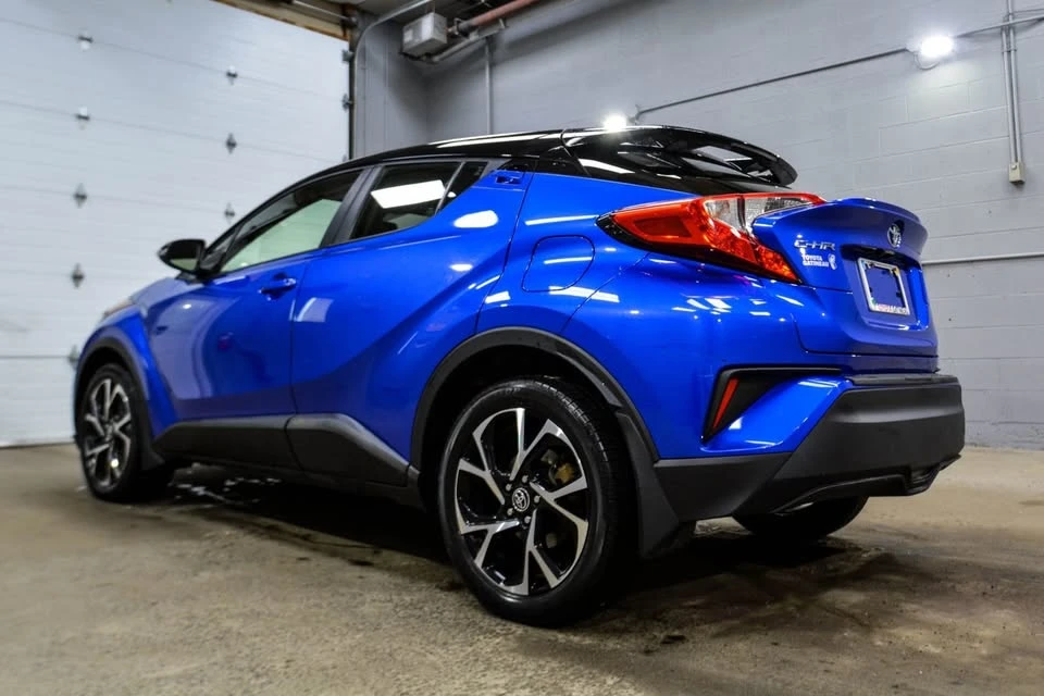 2022 Toyota C-HR - Image 2 of 11