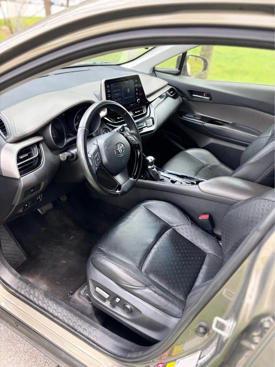 2022 Toyota C-HR - Image 18 of 18