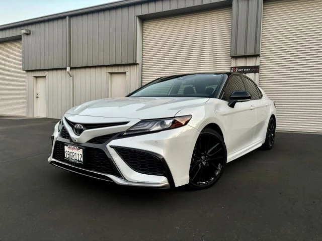 2022 Toyota Camry 8th Gen - Image 4 of 13