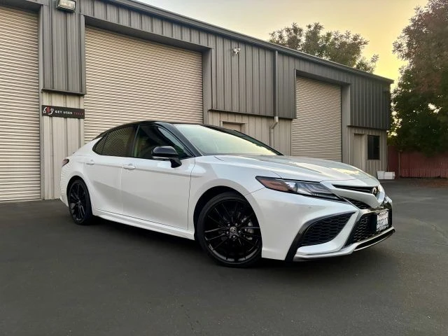 2022 Toyota Camry 8th Gen - Image 2 of 13