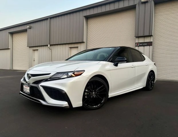 2022 Toyota Camry 8th Gen - Image 5 of 13