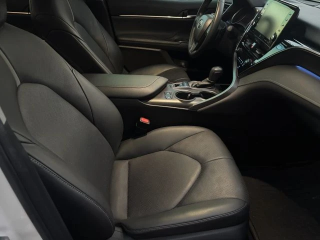2022 Toyota Camry 8th Gen - Image 11 of 13