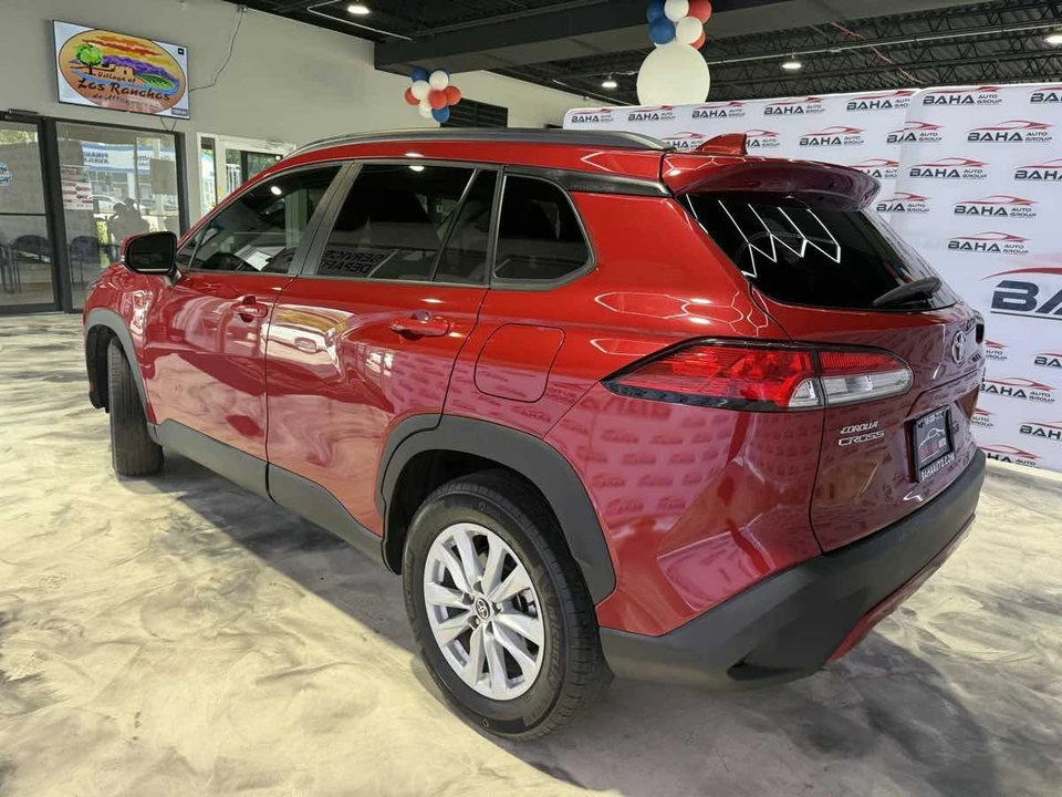 2022 Toyota Corolla Cross - Image 13 of 21