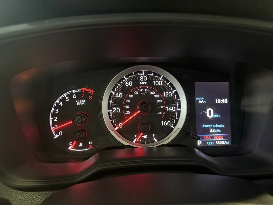 2022 Toyota Corolla Cross - Image 17 of 21