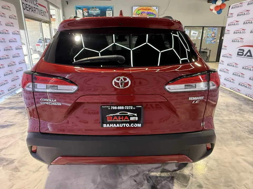 2022 Toyota Corolla Cross - Image 12 of 21