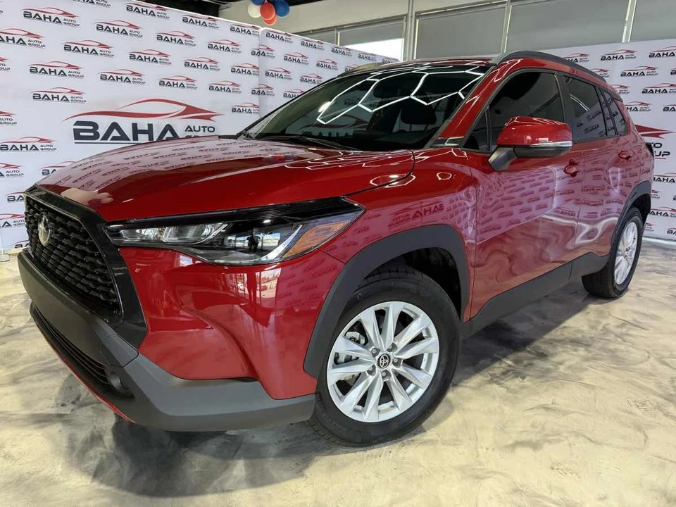 2022 Toyota Corolla Cross - Image 2 of 21