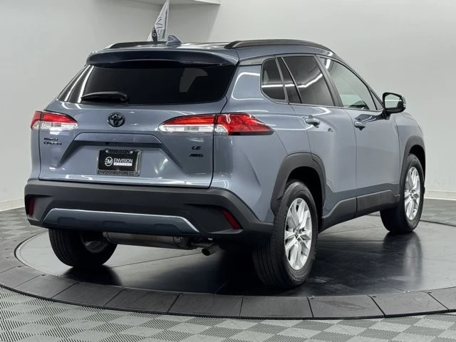 2022 Toyota Corolla Cross - Image 8 of 12