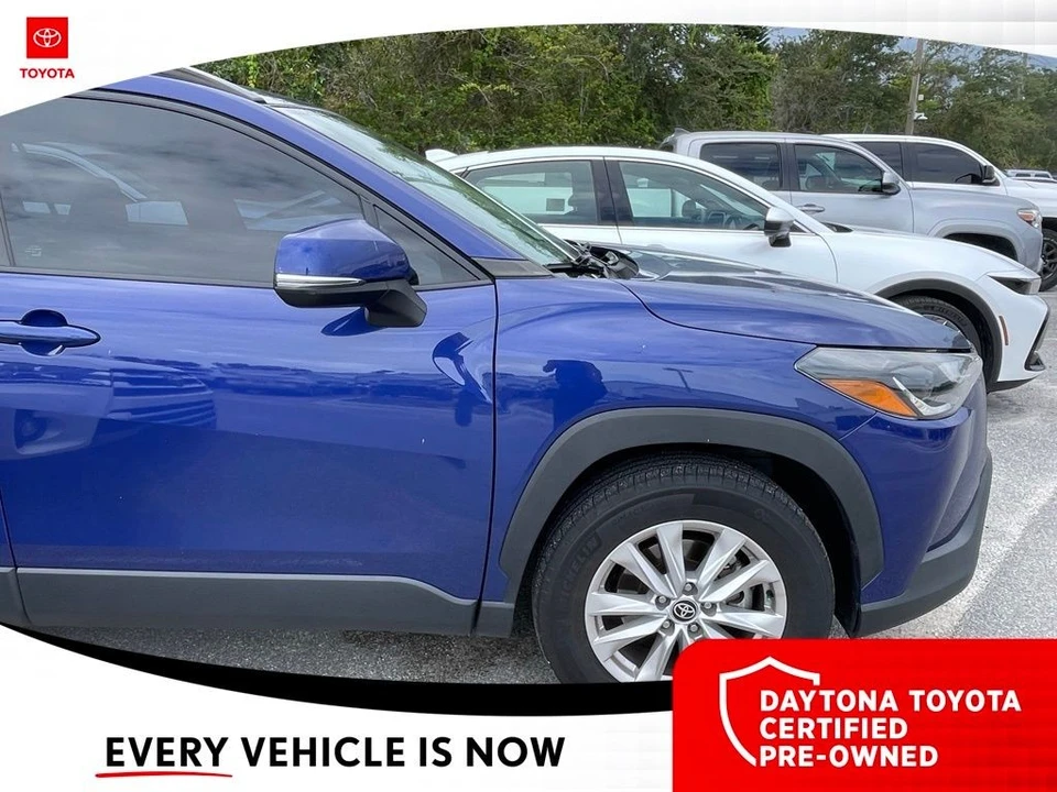 2022 Toyota Corolla Cross - Image 3 of 10