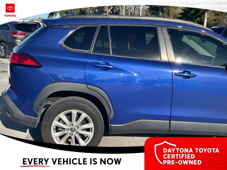 2022 Toyota Corolla Cross - Image 3 of 10