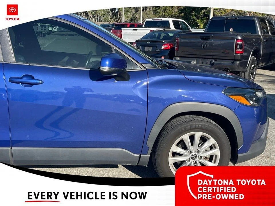 2022 Toyota Corolla Cross - Image 4 of 10