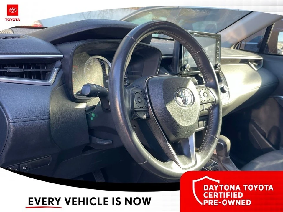 2022 Toyota Corolla Cross - Image 6 of 10