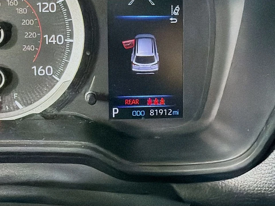 2022 Toyota Corolla Cross - Image 14 of 21