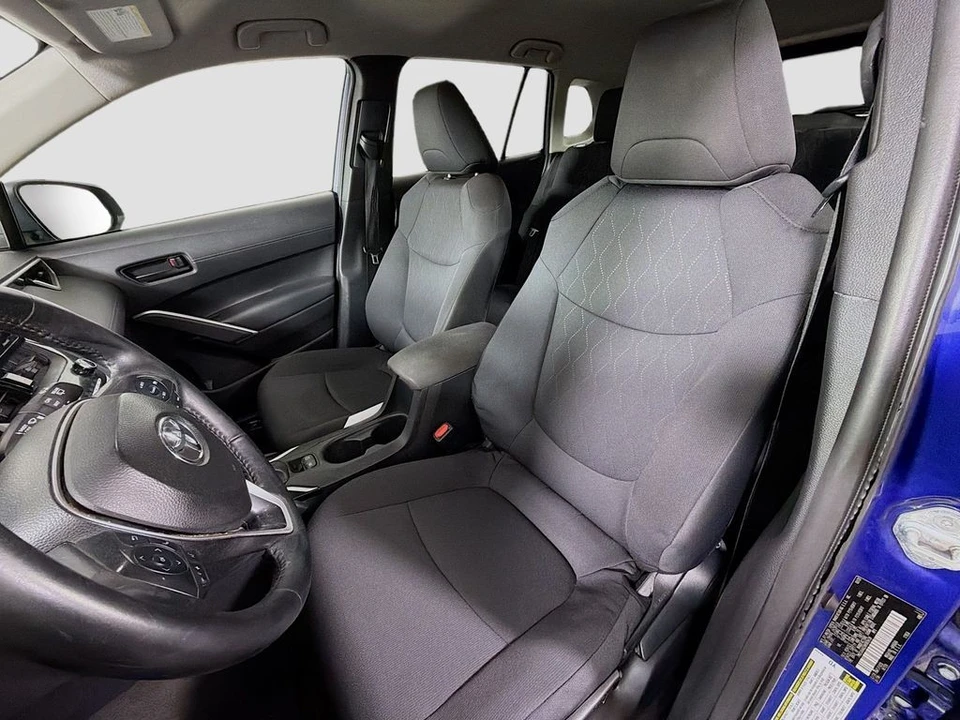 2022 Toyota Corolla Cross - Image 12 of 21