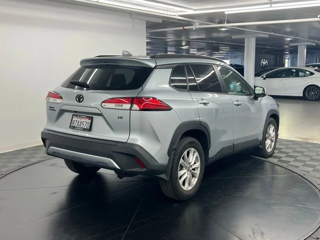 2022 Toyota Corolla Cross - Image 4 of 9