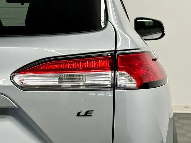 2022 Toyota Corolla Cross - Image 12 of 21