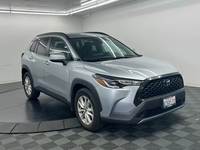2022 Toyota Corolla Cross - Image 2 of 9