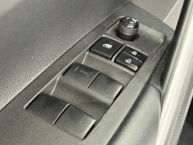 2022 Toyota Corolla Cross - Image 18 of 21