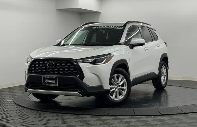 2022 Toyota Corolla Cross - Image 2 of 21