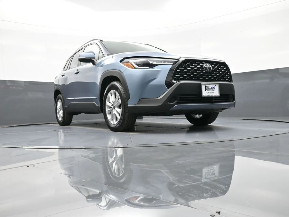 2022 Toyota Corolla Cross - Image 27 of 31