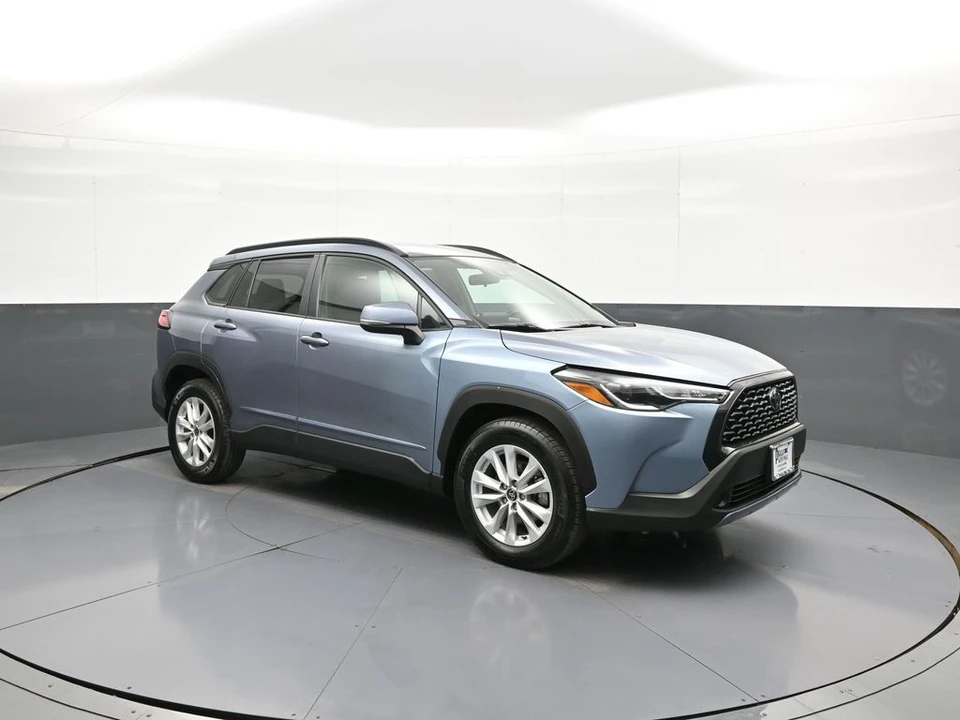 2022 Toyota Corolla Cross - Image 4 of 31