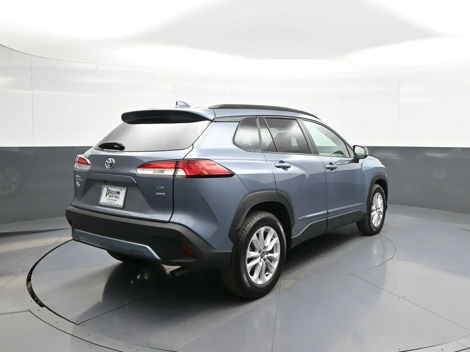 2022 Toyota Corolla Cross - Image 6 of 31