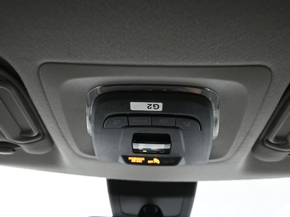 2022 Toyota Corolla Cross - Image 17 of 31