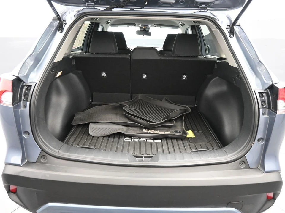 2022 Toyota Corolla Cross - Image 21 of 31