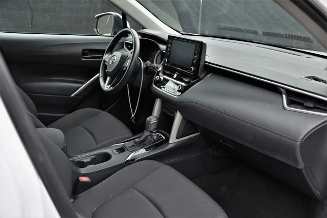2022 Toyota Corolla Cross - Image 15 of 20