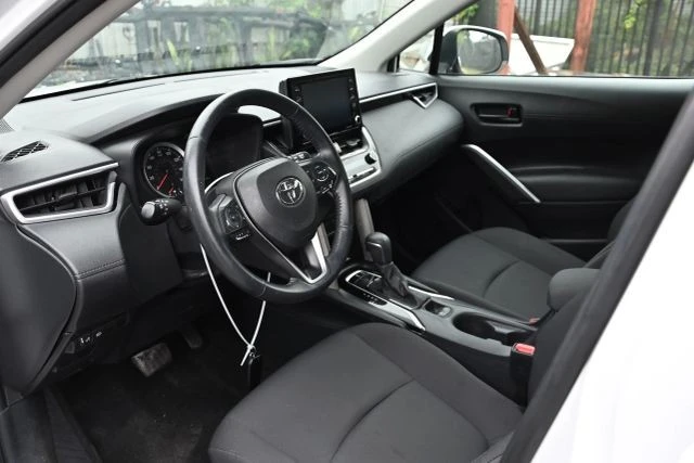 2022 Toyota Corolla Cross - Image 13 of 20