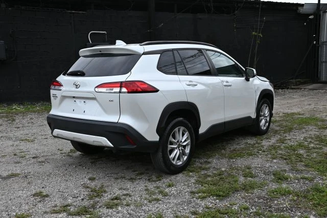 2022 Toyota Corolla Cross - Image 3 of 20