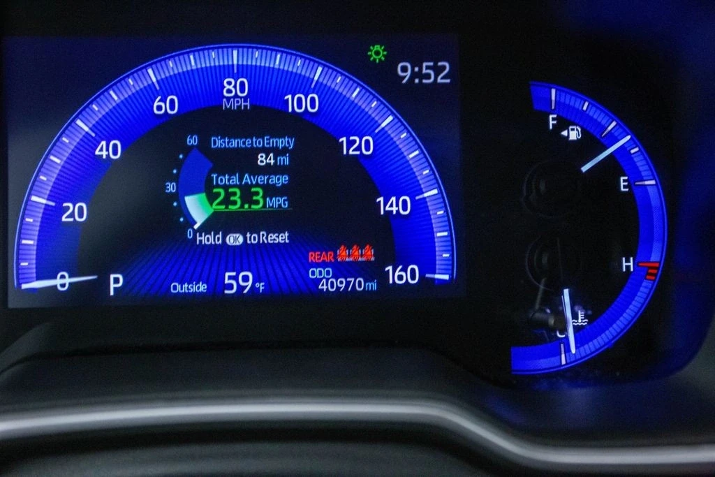 2022 Toyota Corolla Cross - Image 9 of 12