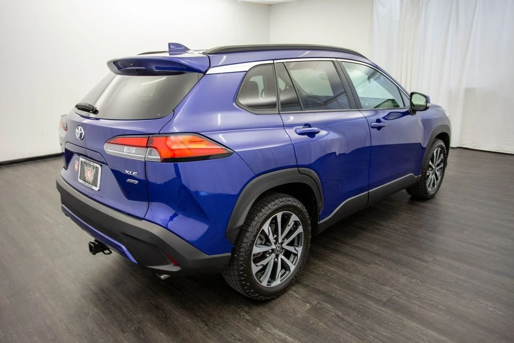 2022 Toyota Corolla Cross - Image 10 of 12