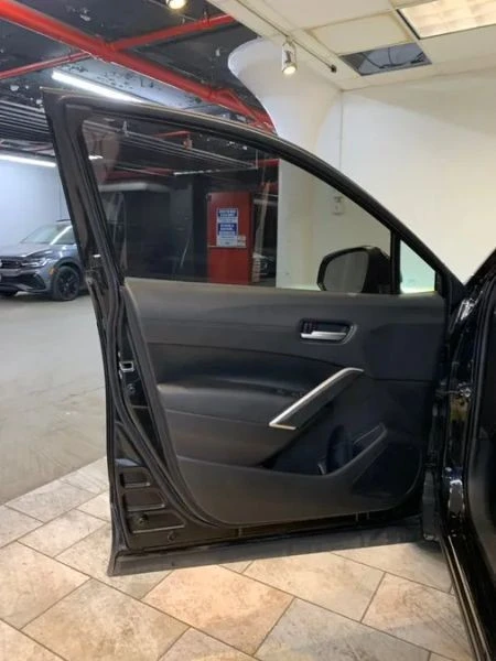 2022 Toyota Corolla Cross - Image 12 of 12