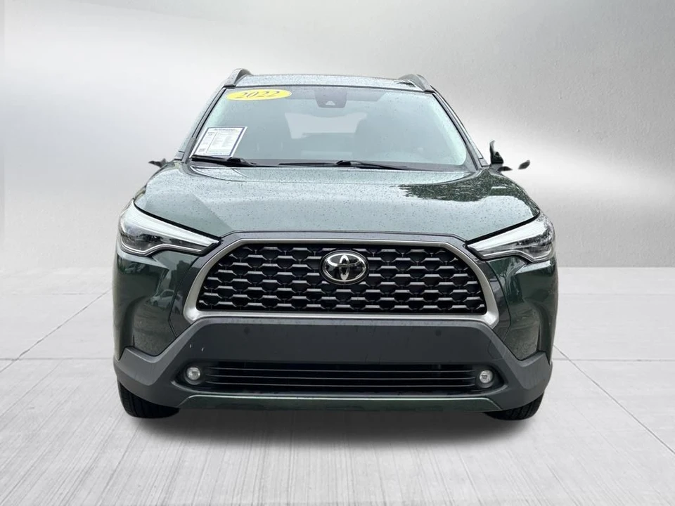 2022 Toyota Corolla Cross - Image 2 of 12