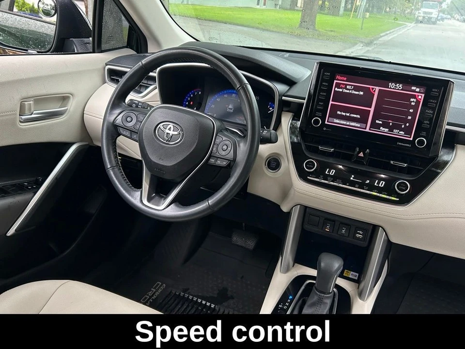 2022 Toyota Corolla Cross - Image 10 of 12