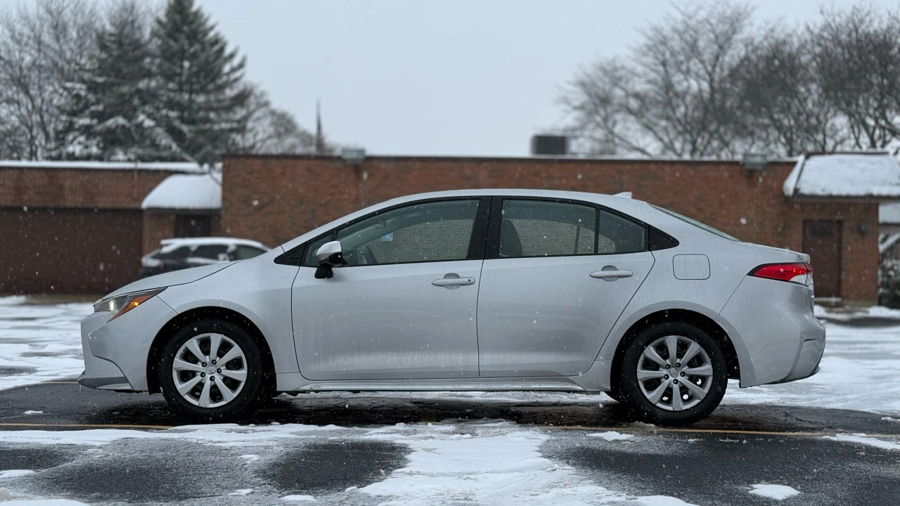 2022 Toyota Corolla 12th Gen - Image 4 of 21