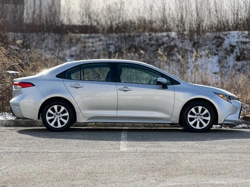 2022 Toyota Corolla 12th Gen - Image 9 of 12