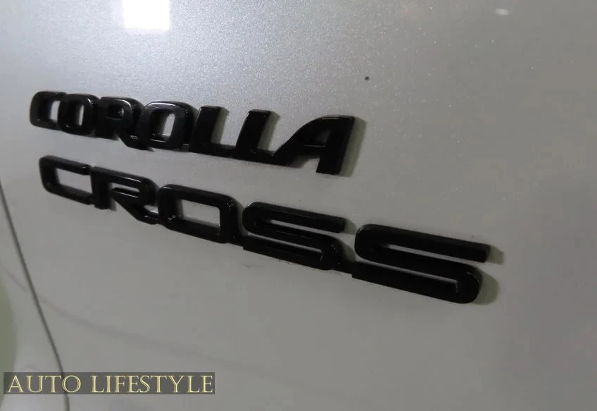 2022 Toyota Corolla 12th Gen - Image 15 of 21