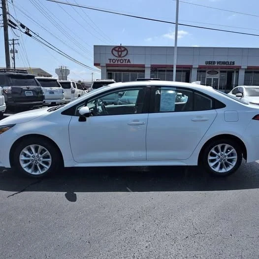 2022 Toyota Corolla 12th Gen - Image 1 of 1