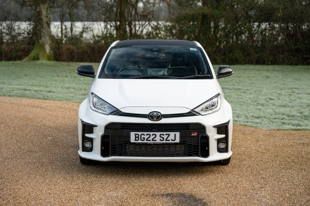 2022 Toyota Yaris - Image 2 of 31