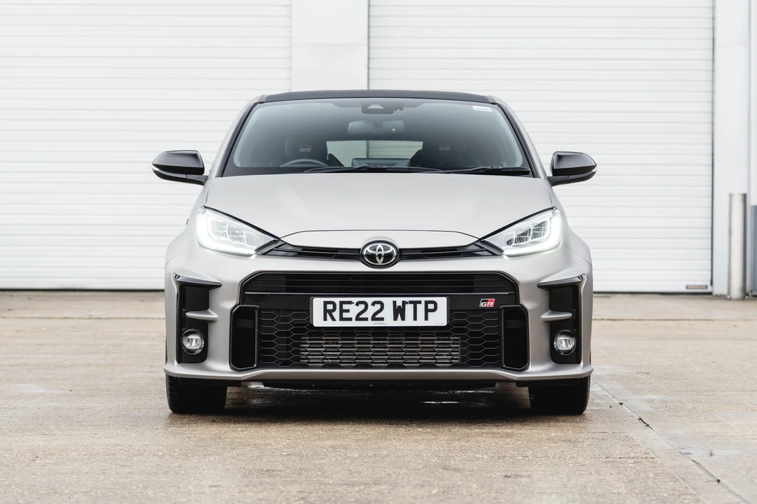 2022 Toyota Yaris - Image 2 of 31