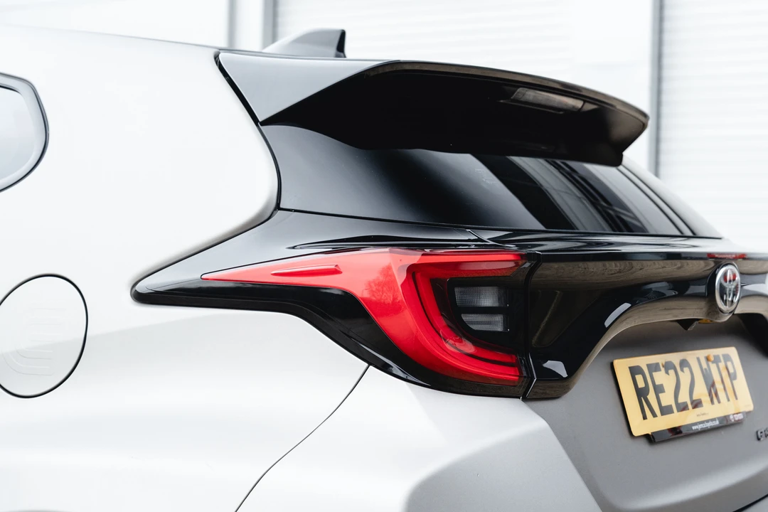 2022 Toyota Yaris - Image 13 of 31