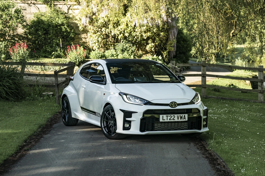 2022 Toyota Yaris - Image 9 of 31