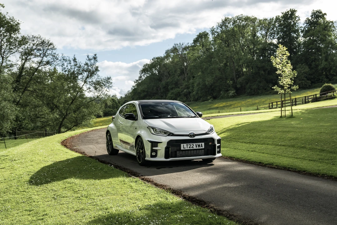 2022 Toyota Yaris - Image 11 of 31