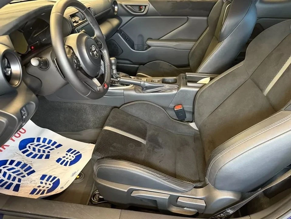 2022 Toyota GR86 2nd Gen - Image 18 of 19