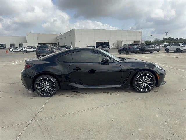 2022 Toyota GR86 2nd Gen - Image 4 of 11