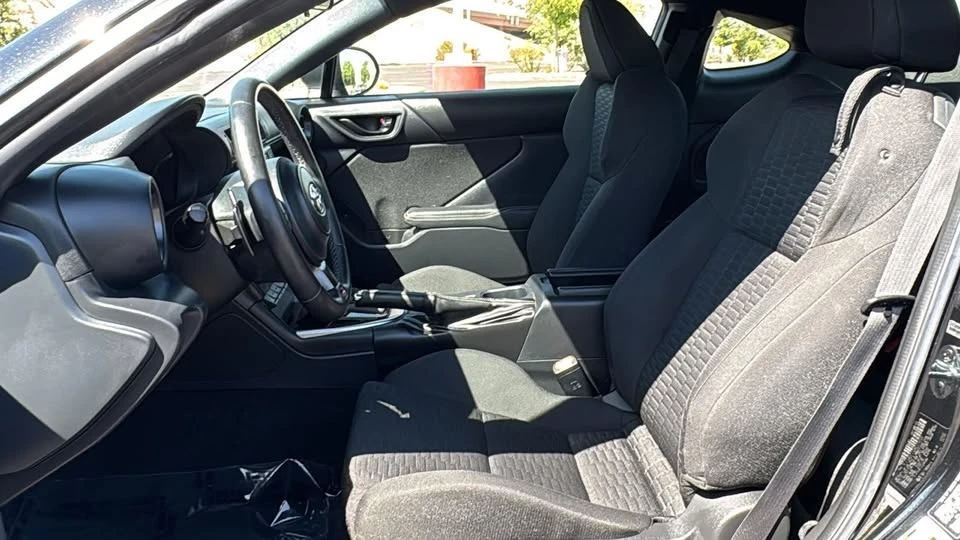 2022 Toyota GR86 2nd Gen - Image 5 of 6