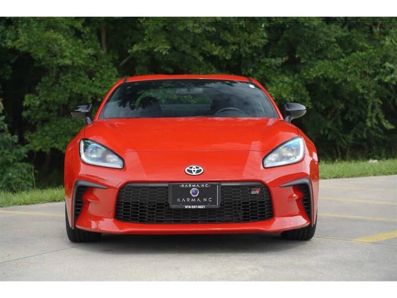 2022 Toyota GR86 2nd Gen - Image 2 of 29