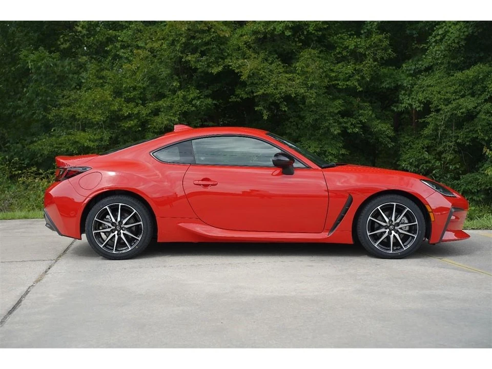 2022 Toyota GR86 2nd Gen - Image 4 of 30